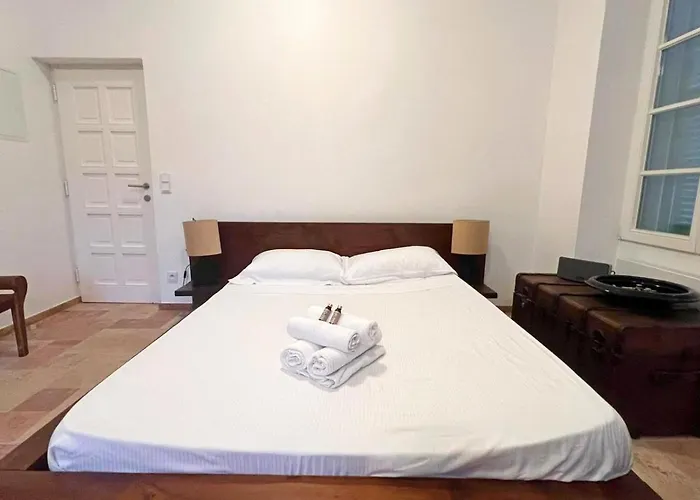 Royal Domain, Bnbrickeys * מנטון