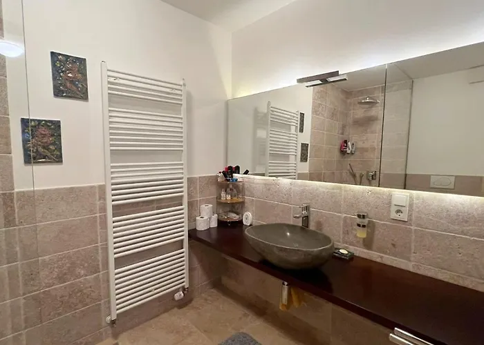 Royal Domain, Bnbrickeys דירה