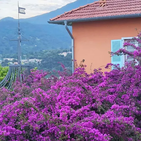 Royal Domain, Bnbrickeys Apartmán *