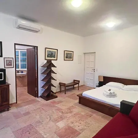 Royal Domain, Bnbrickeys * Menton