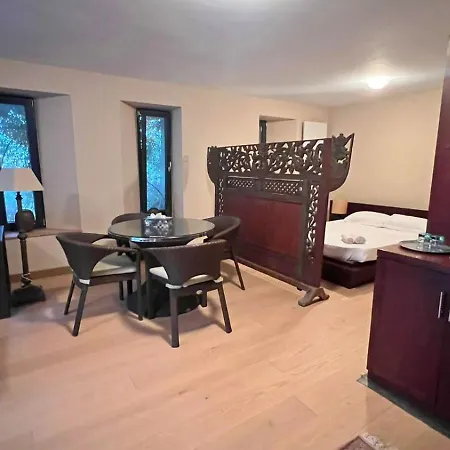 Apartment Royal Domain, Bnbrickeys *