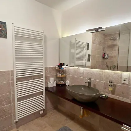 Royal Domain, Bnbrickeys Apartmán