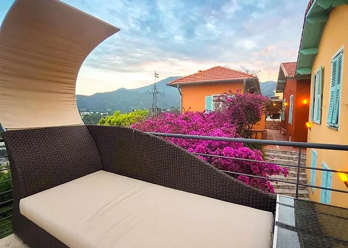 Royal Domain, Bnbrickeys *