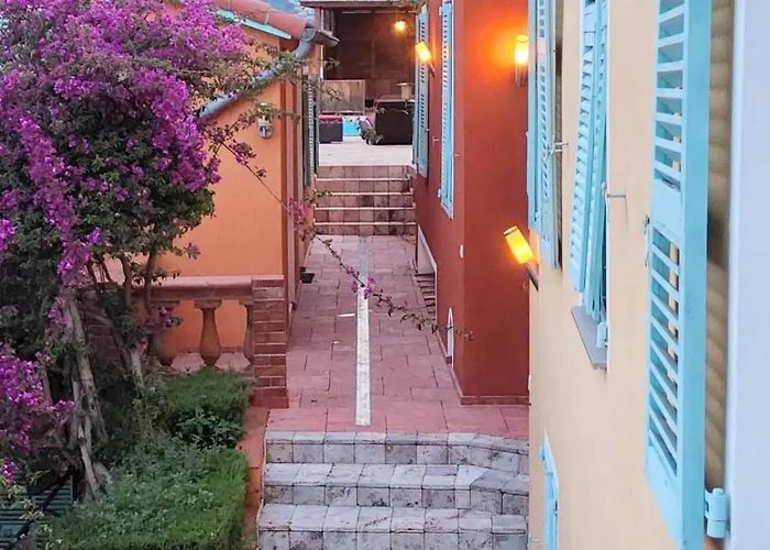 Appartamento Royal Domain, Bnbrickeys Mentone