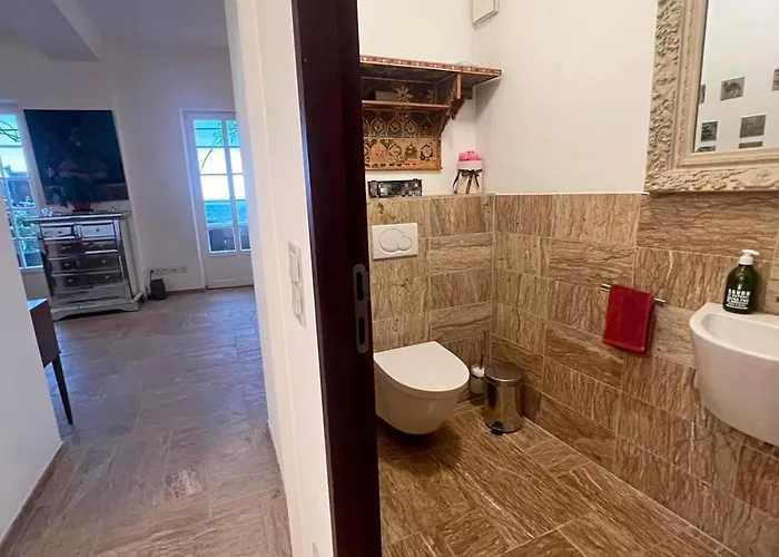 Royal Domain, Bnbrickeys *