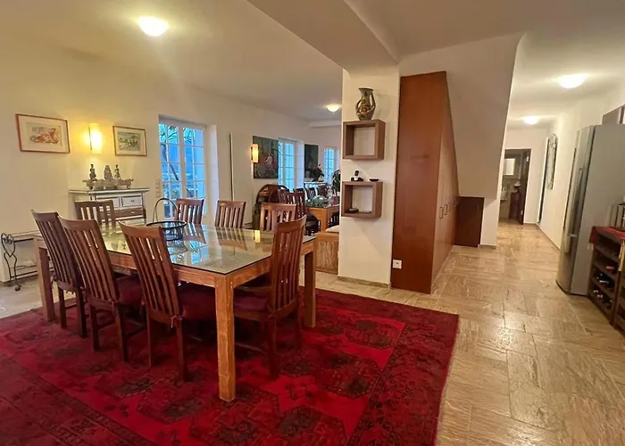 Royal Domain, Bnbrickeys Appartamento